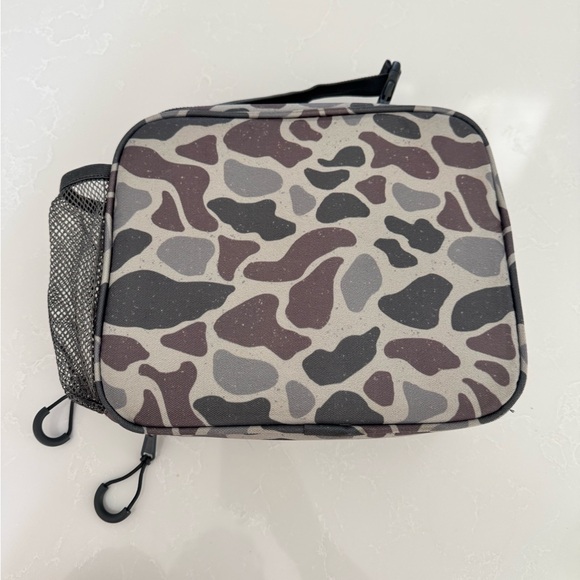 BURLEBO Camouflage Lunch Bag in Black and Gray - Picture 2 of 2